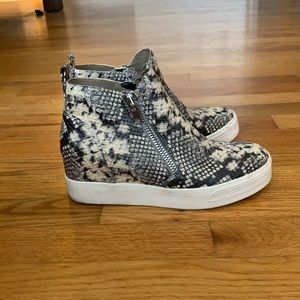 Steve Madden wedge sneakers - like new- worn once